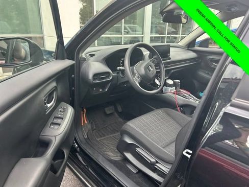 Used 2025 Honda HR-V LX image 23