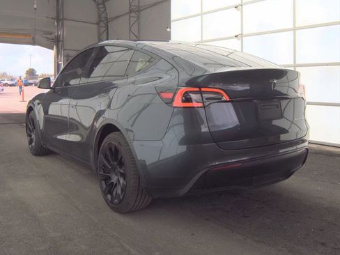Used 2021 Tesla Model Y Long Range image 6