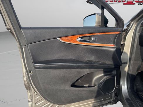 Used 2016 Lincoln MKX Reserve w/ Technology Package image 35