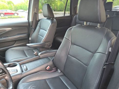 Used 2021 Honda Pilot Special Edition image 16