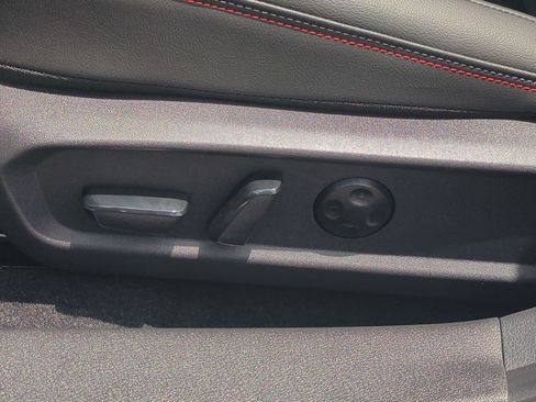 New 2026 Nissan Sentra SR w/ SR Premium Package FWD image 16
