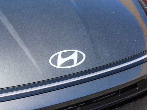 Certified 2025 Hyundai Sonata SE FWD image 14