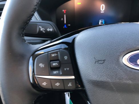 New 2025 Ford Escape SE w/ Class II Trailer Tow Package image 15