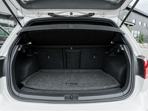 Used 2019 Volkswagen Golf R 4-Door AWD/4WD image 38