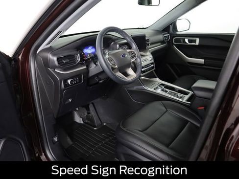 Certified 2022 Ford Explorer XLT w/ Equipment Group 202A image 26