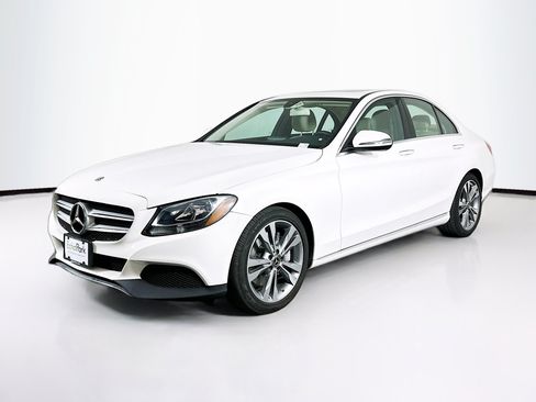 Used 2018 Mercedes-Benz C 300 Sedan image 3