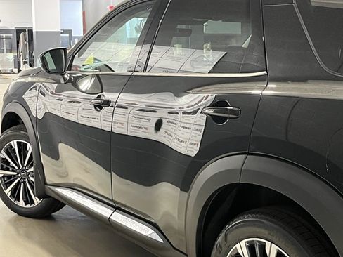 New 2026 Nissan Pathfinder Platinum w/ Cargo Package AWD/4WD image 35