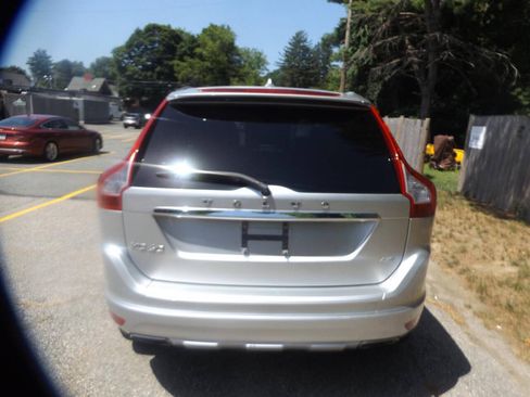 Used 2015 Volvo XC60 3.2 Premier Plus AWD/4WD image 4