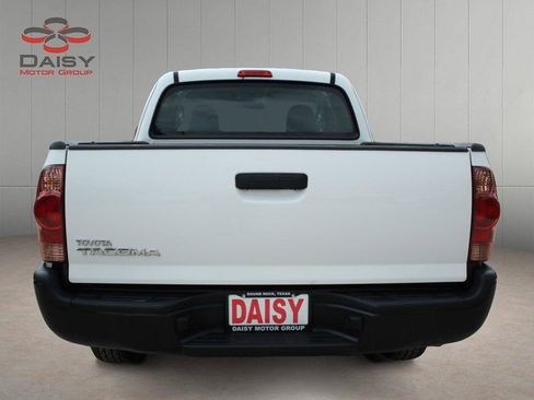 Used 2015 Toyota Tacoma 2WD Access Cab image 6