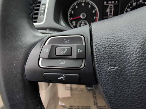 Used 2013 Volkswagen Passat 2.5 SE image 24