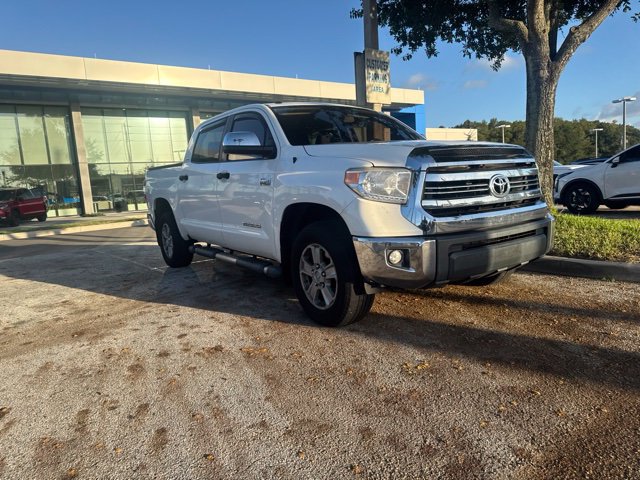 Used 2016 Toyota Tundra SR5 w/ SR5 Upgrade Package AWD/4WD image 12