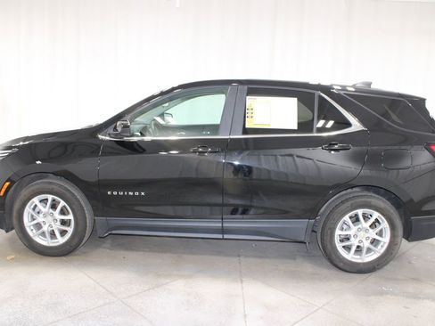 Used 2024 Chevrolet Equinox LT w/ LPO, Floor Liner Package FWD image 6