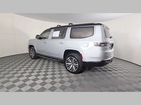 Used 2022 Jeep Grand Wagoneer Series III AWD/4WD image 45