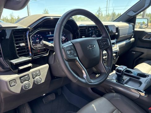 Used 2024 Chevrolet Silverado 1500 ZR2 w/ Technology Package image 20