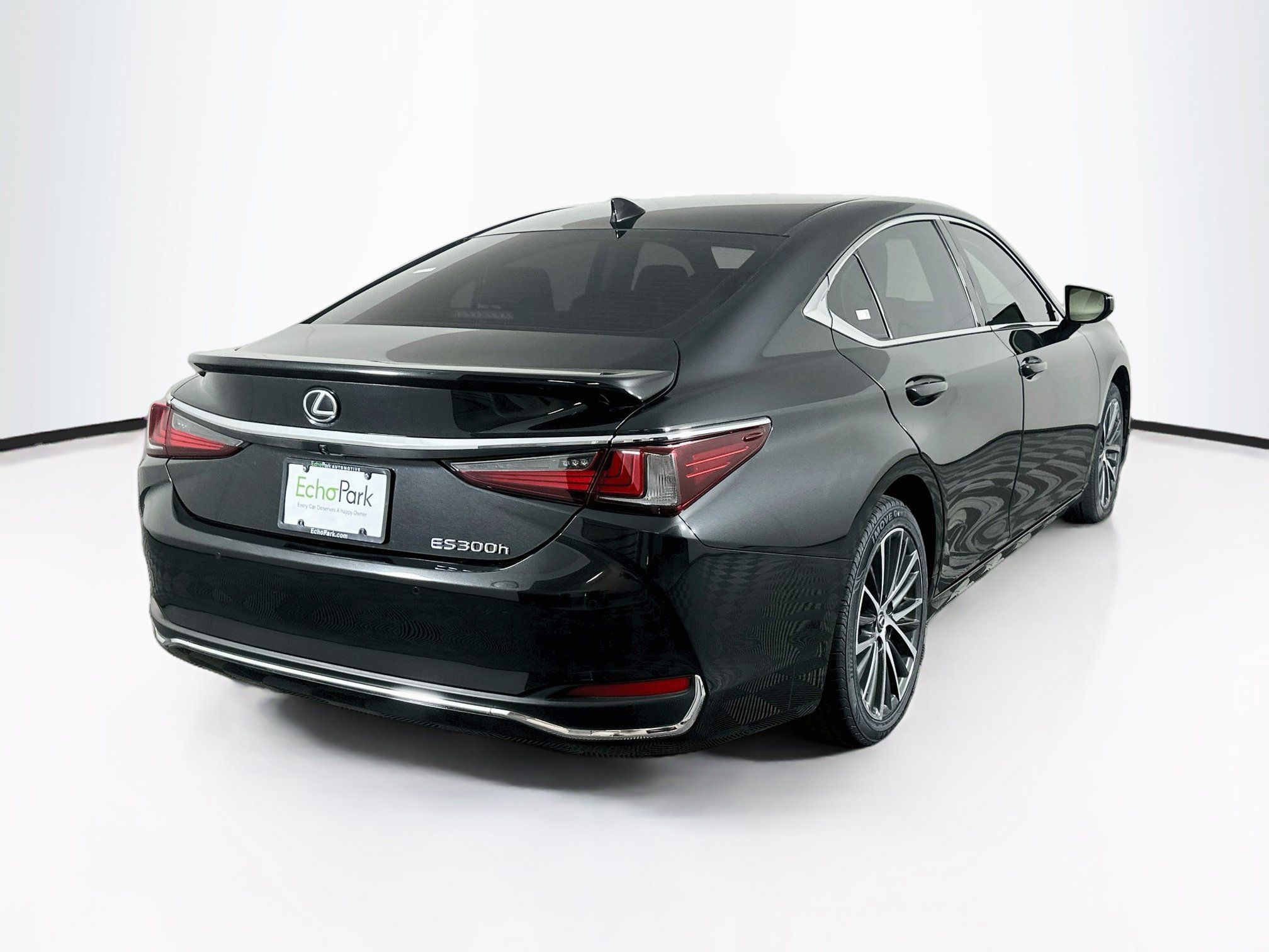 Used 2025 Lexus ES 300h w/ Premium Package FWD image 9