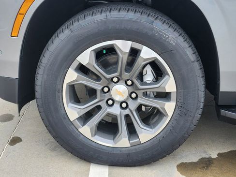 New 2026 Chevrolet Tahoe LS image 8