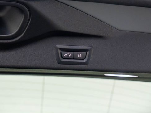 Certified 2025 BMW X5 xDrive40i w/ Parking Assistance Package image 32