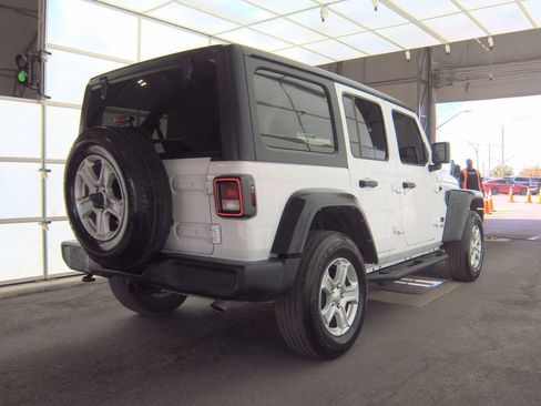 Used 2021 Jeep Wrangler Unlimited Sport image 4