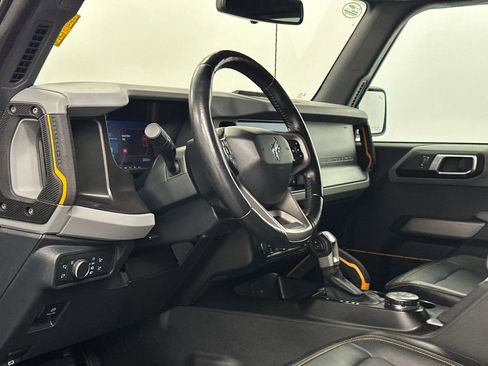 Used 2021 Ford Bronco Badlands image 15