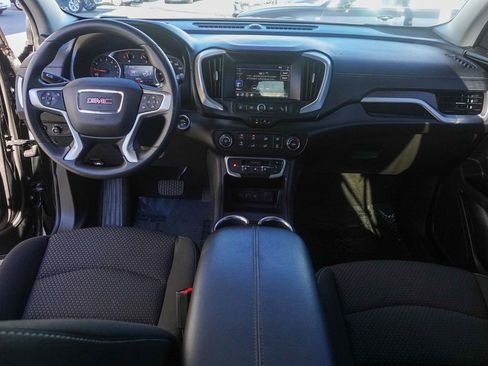 Used 2022 GMC Terrain SLE image 29