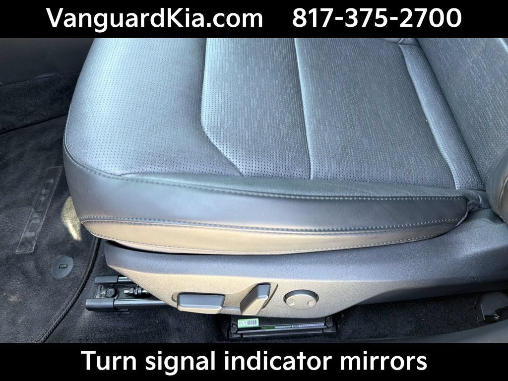 Certified 2023 Kia Niro Wave FWD image 16