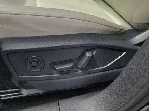 Certified 2025 Audi Q5 Premium Plus w/ Premium Plus image 17