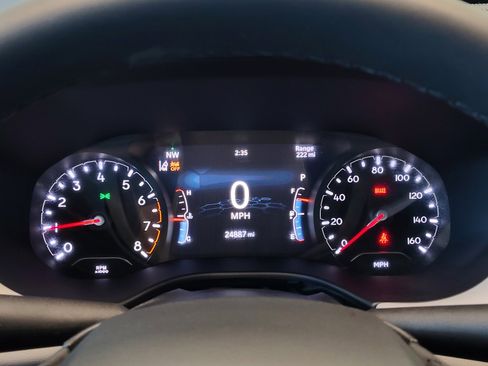 Used 2023 Jeep Compass Limited image 23