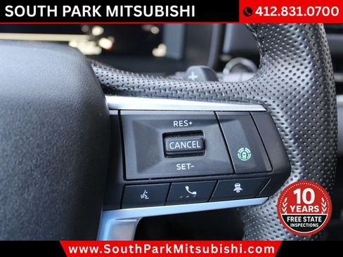 Used 2025 Mitsubishi Outlander SE AWD/4WD image 26