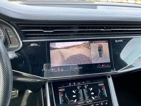 Used 2022 Audi SQ7 Premium Plus w/ SQ7 Executive Package image 19