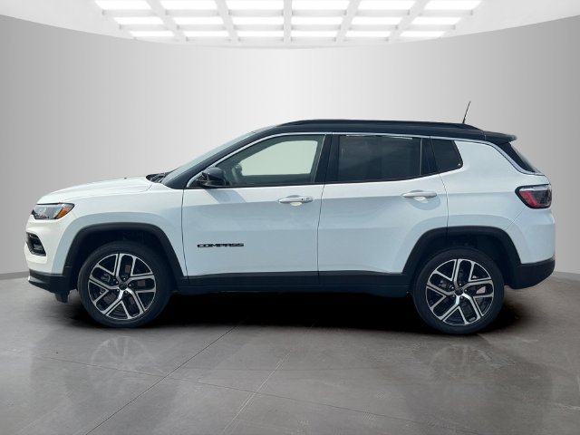 Certified 2025 Jeep Compass Limited AWD/4WD image 4