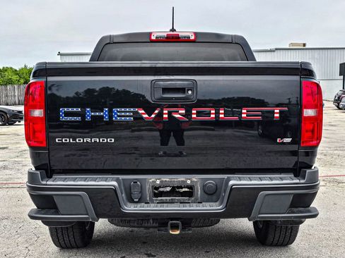 Used 2022 Chevrolet Colorado LT AWD/4WD image 5