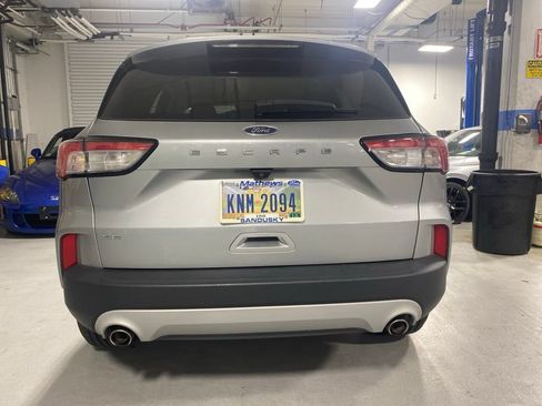 Used 2021 Ford Escape SE w/ Convenience Package FWD image 18