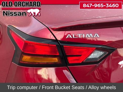 Used 2023 Nissan Altima 2.5 SR image 9