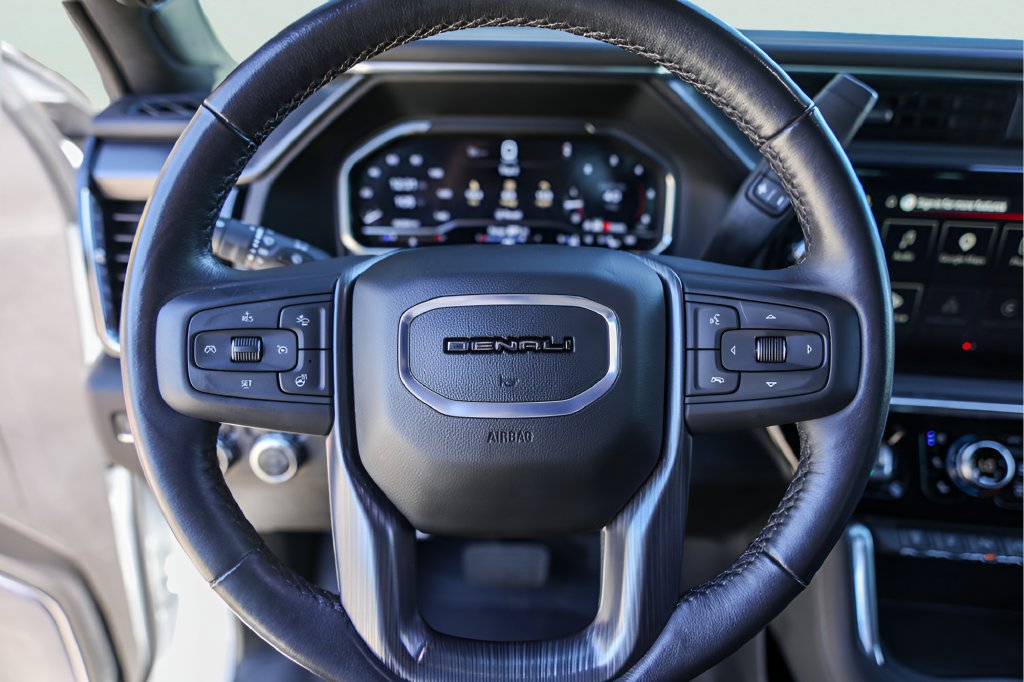 Used 2024 GMC Sierra 2500 Denali Ultimate AWD/4WD image 14