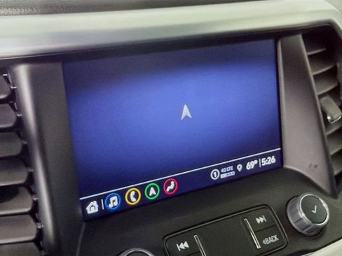 Used 2023 GMC Acadia SLT w/ Technology Package AWD/4WD image 15