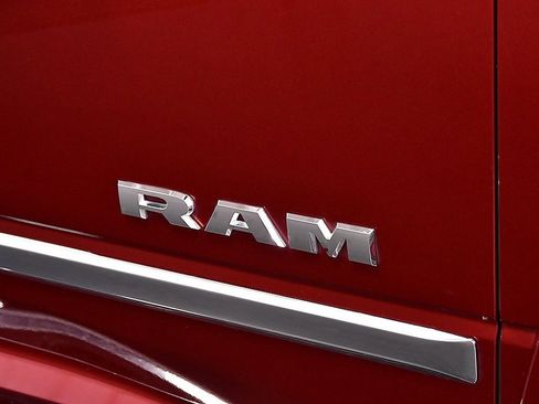 Used 2020 RAM 2500 Laramie image 12