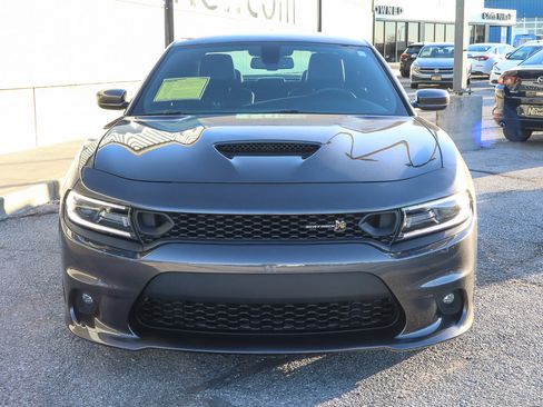 Used 2019 Dodge Charger Scat Pack w/ Plus Group image 2