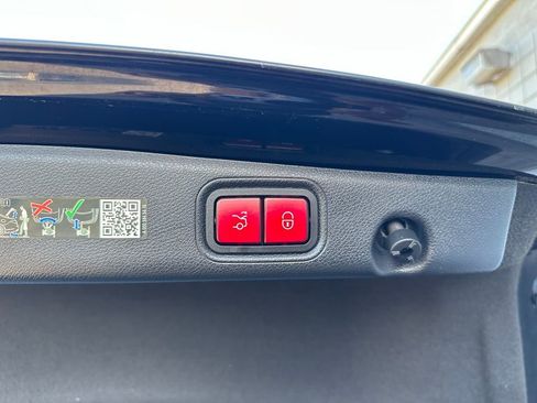 Used 2023 Mercedes-Benz E 350 Sedan image 58