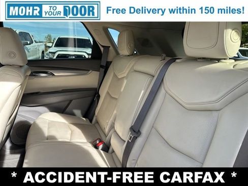 Used 2017 Cadillac XT5 Premium Luxury image 31