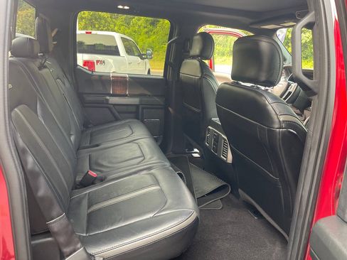 Used 2016 Ford F150 Platinum w/ Equipment Group 701A Luxury AWD/4WD image 30