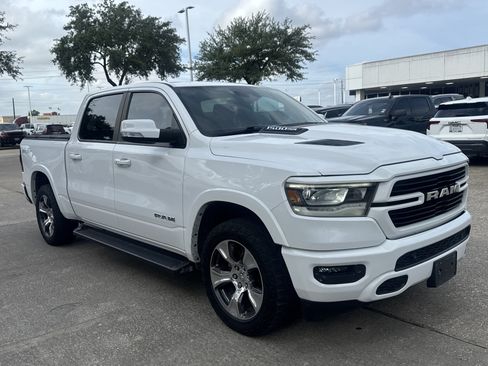 Used 2022 RAM 1500 Laramie w/ Sport Appearance Package AWD/4WD image 16