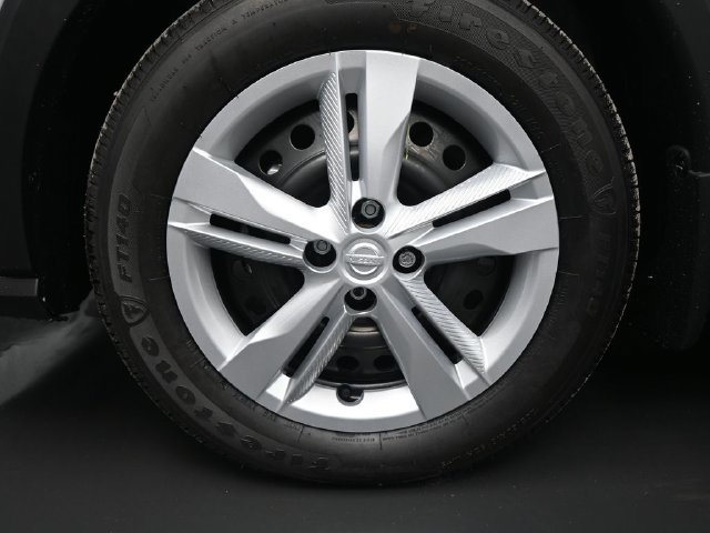 Used 2025 Nissan Kicks Play S FWD image 16