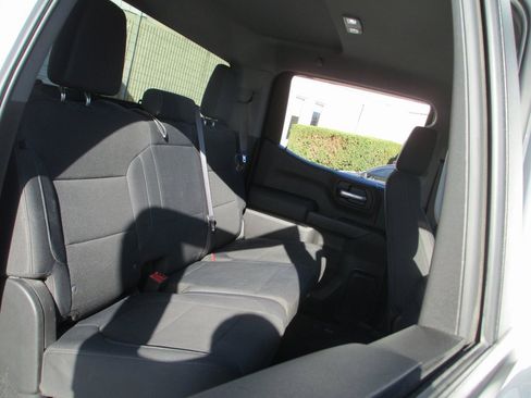 Used 2019 Chevrolet Silverado 1500 Custom Trail Boss w/ Custom Convenience Package image 19