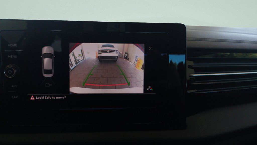 Used 2025 Volkswagen Jetta Sport FWD image 13