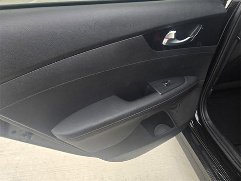 Used 2021 Kia Forte GT image 14