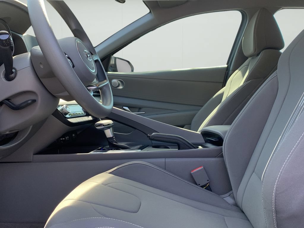Certified 2023 Hyundai Elantra SEL FWD image 18