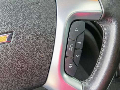Used 2017 Chevrolet Traverse LT FWD image 25