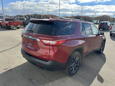 Used 2020 Chevrolet Traverse RS w/ LPO, Floor Liner Package image 10