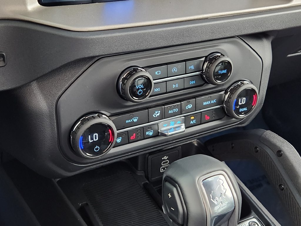 New 2026 Ford Bronco Outer Banks w/ Sasquatch Package AWD/4WD image 24
