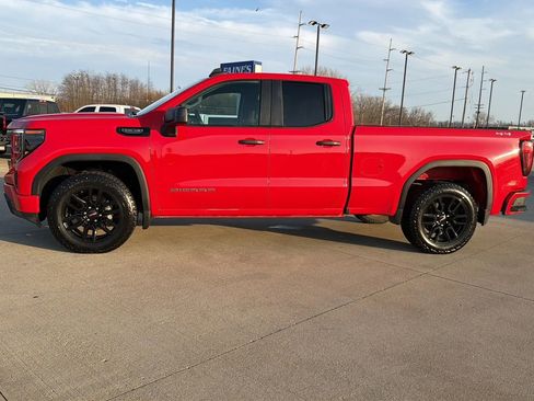 Used 2023 GMC Sierra 1500 Pro w/ Graphite Edition image 8